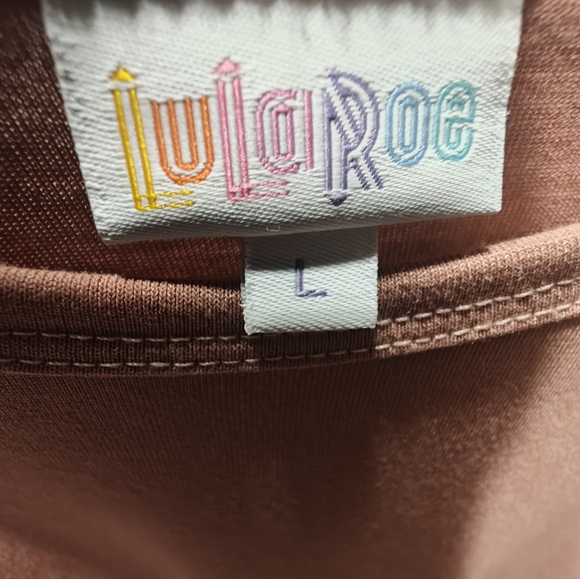 Lularoe Randy top - Picture 2 of 3